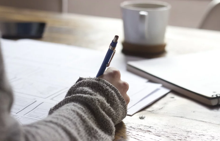 Five Reasons Why You Should Hire a Writing Service for Your Homework